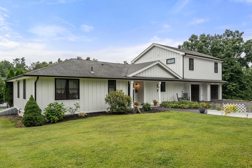 33 Putnam Hill Rd — photo