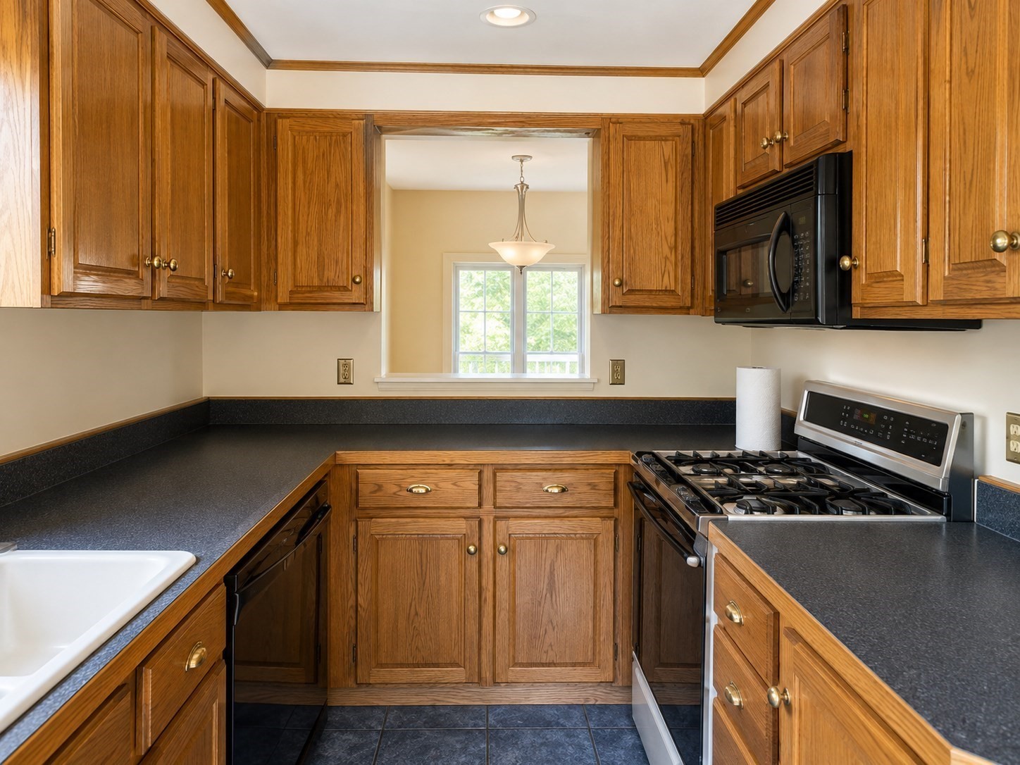 8 Deer Path #1, Maynard, MA 01754 — photo 3