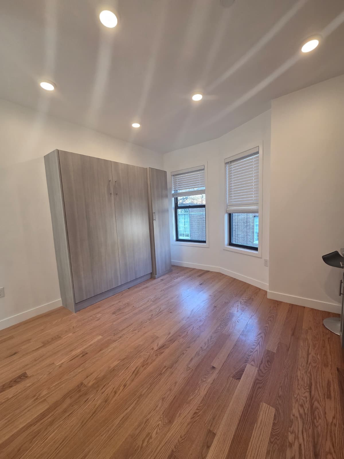 165 Hawthorne Street #202 — photo