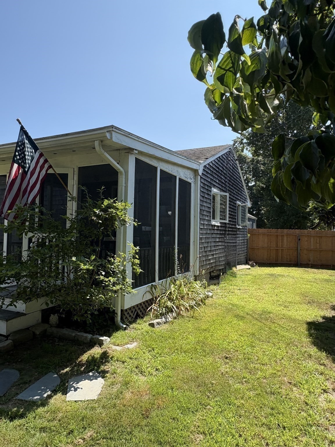 2 Upton Street, Fairhaven, MA 02719 — photo 3
