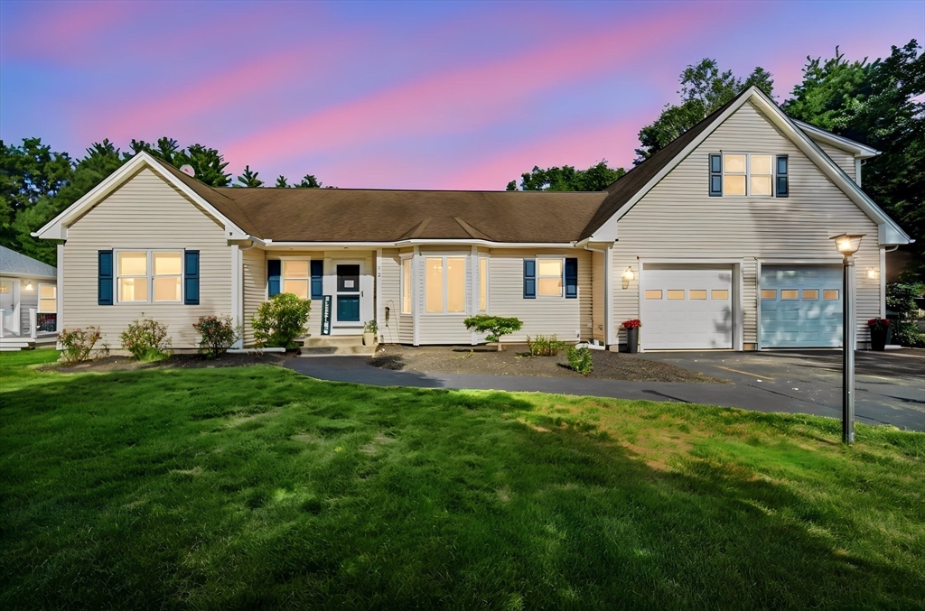 73 Meadowbrook Road, Springfield, MA 01128