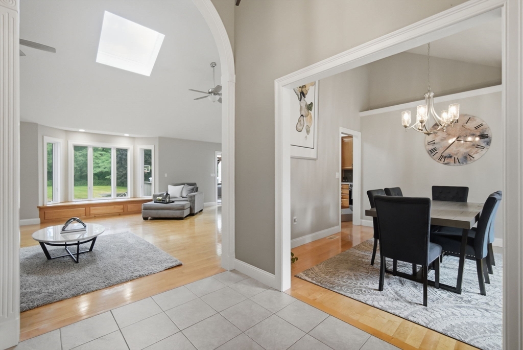 73 Meadowbrook Road, Springfield, MA 01128 — photo 3