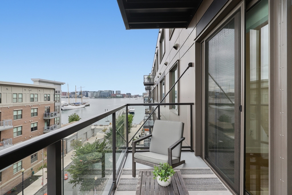 45 Lewis St #501 — photo