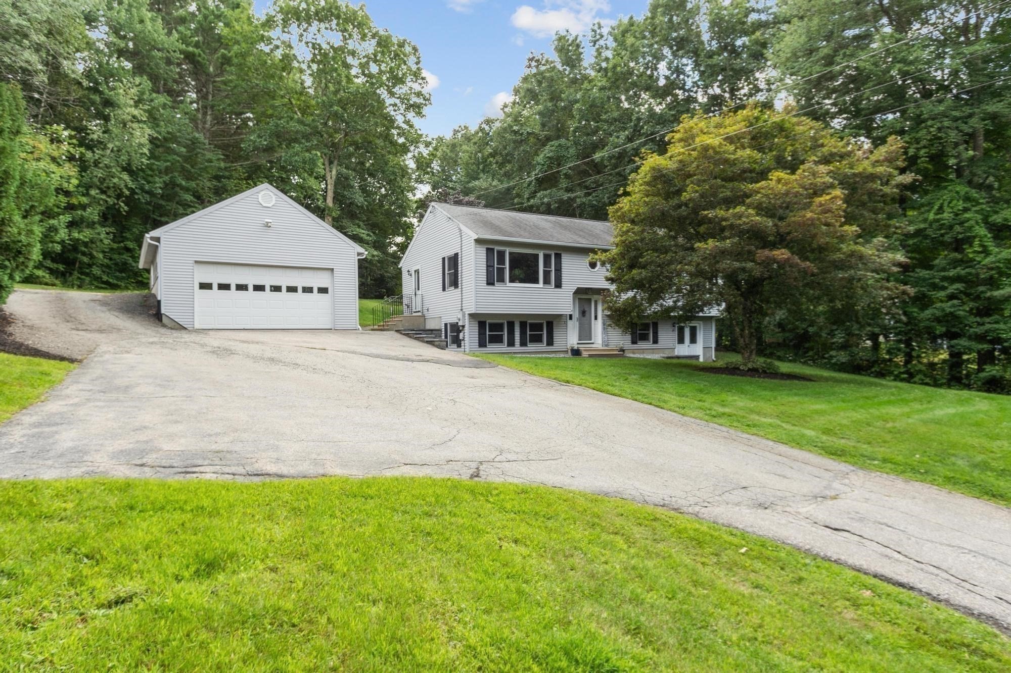 44 W Brookfield Rd — photo