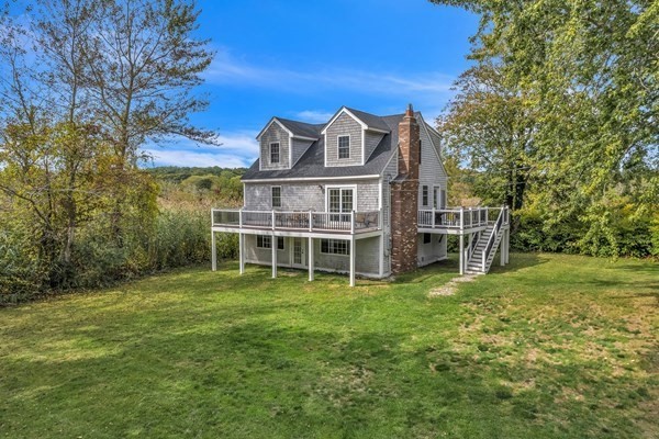 35 Holbrook Ave — photo
