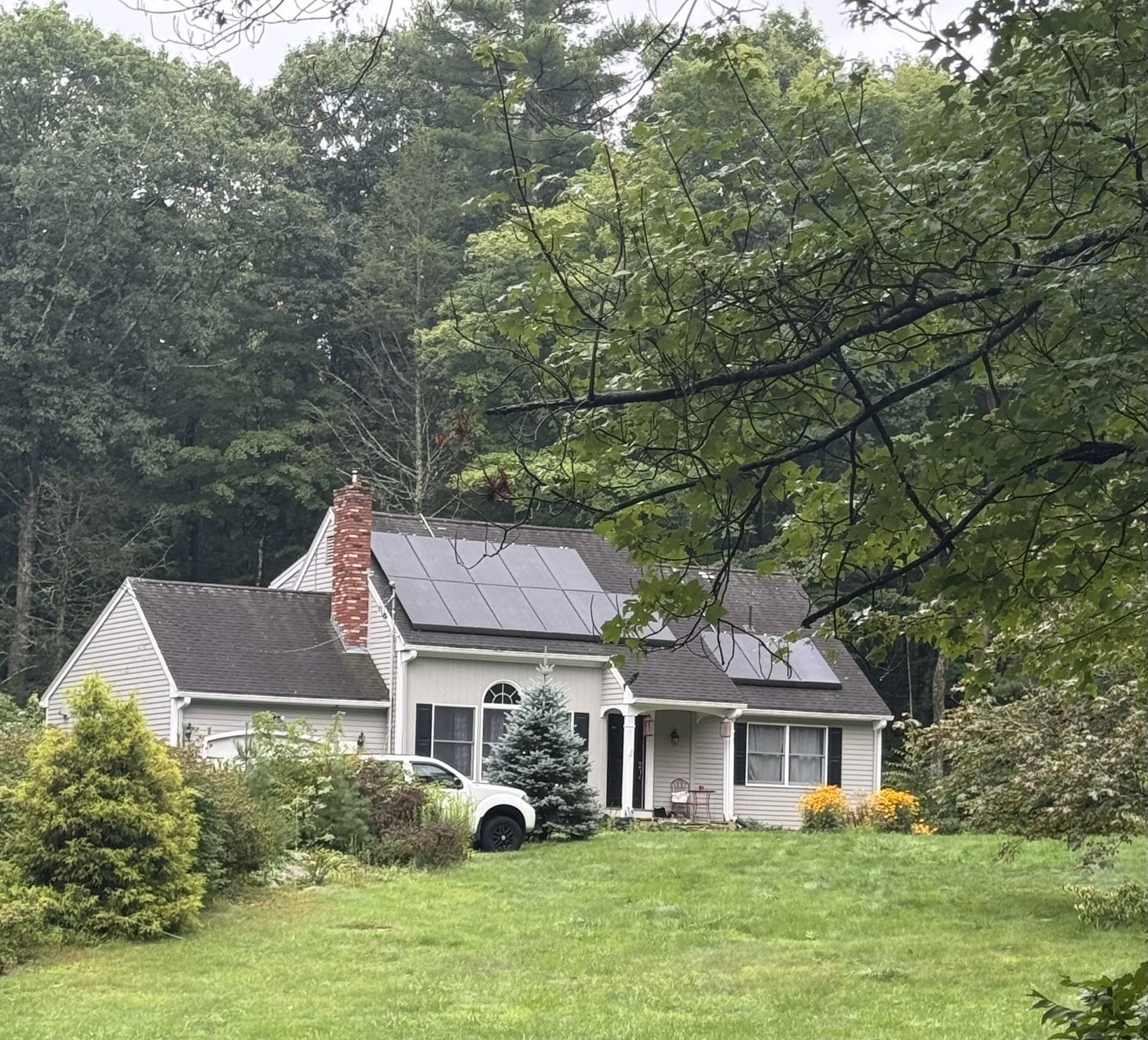 1235 Eastford Rd — photo