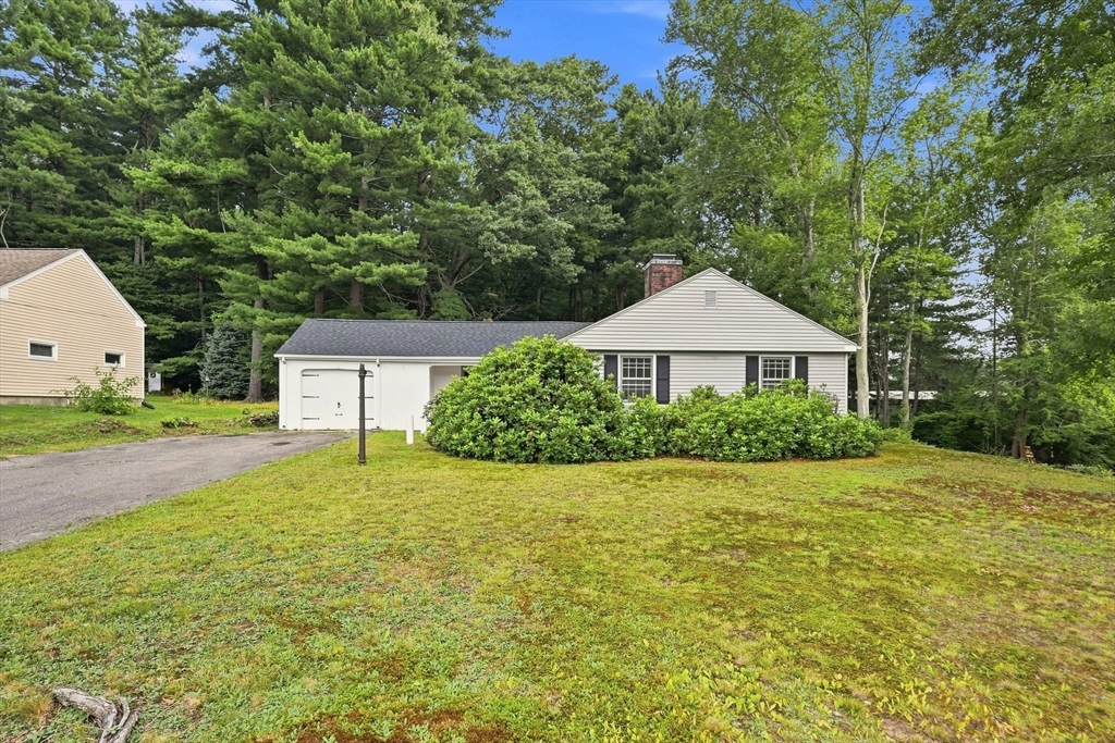 92 Oak Hollow Rd — photo