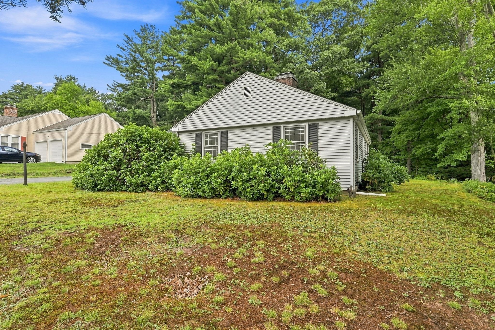 92 Oak Hollow Road, Springfield, MA 01128 — photo 2