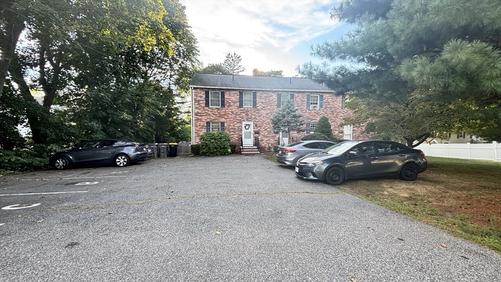 74 Elm St #a — photo