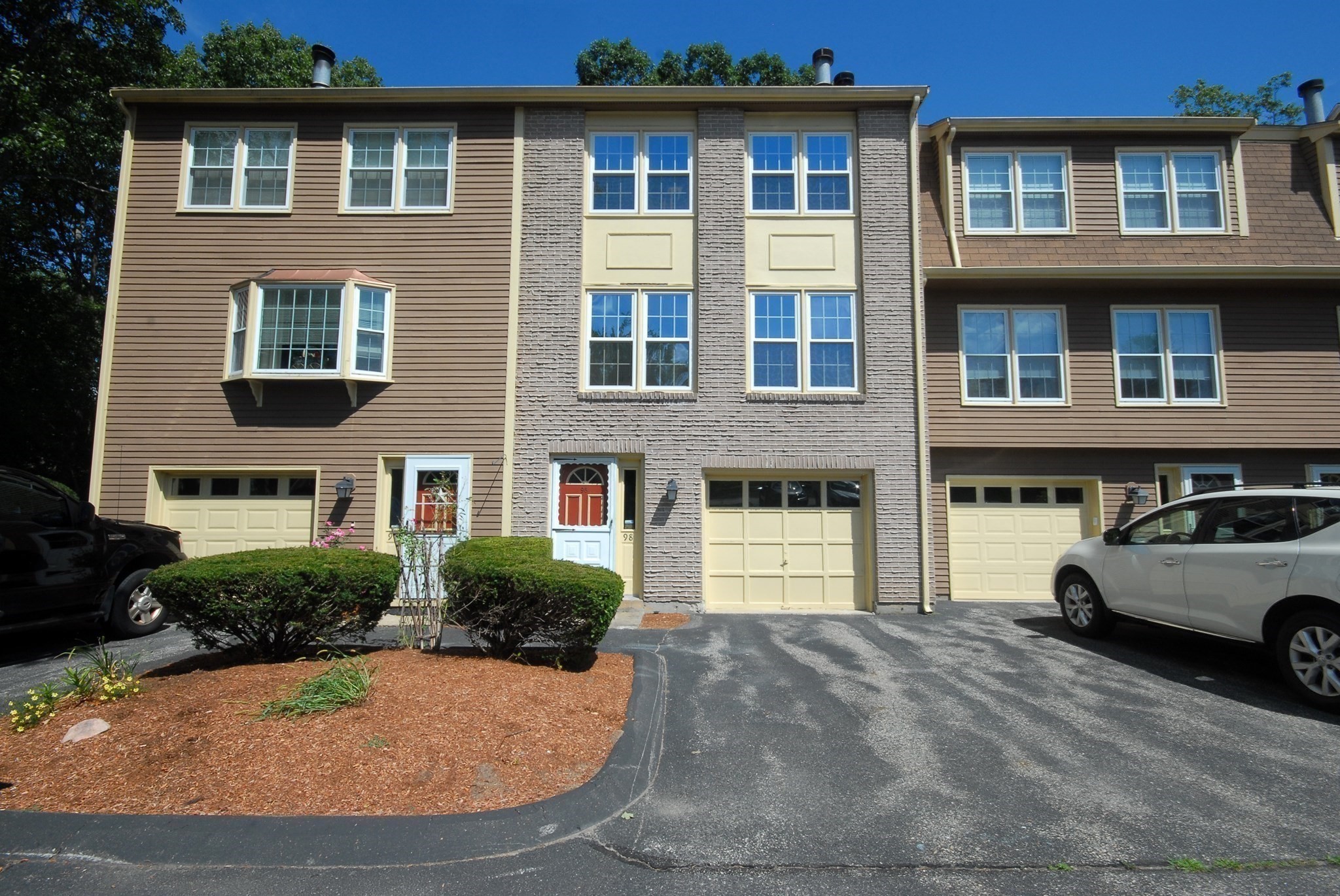 98 Heritage Dr #98 — photo