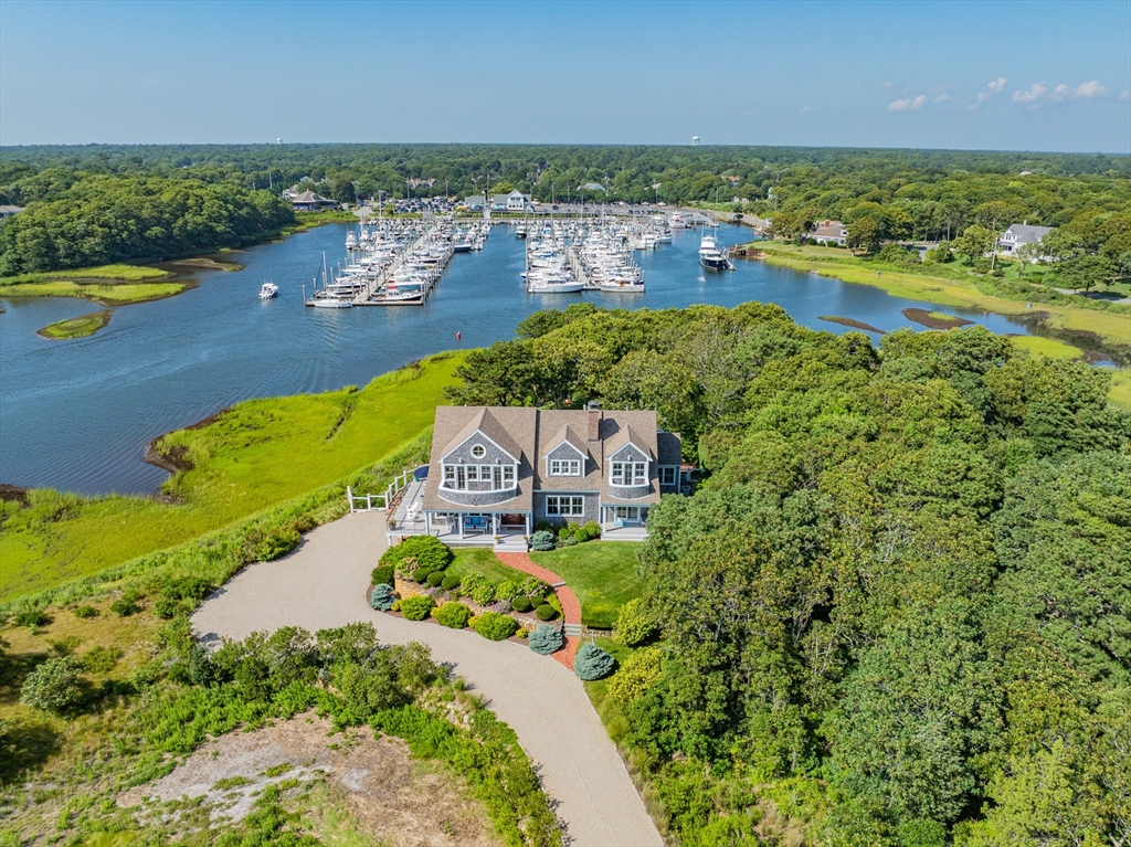 18 Saquatucket Point — photo