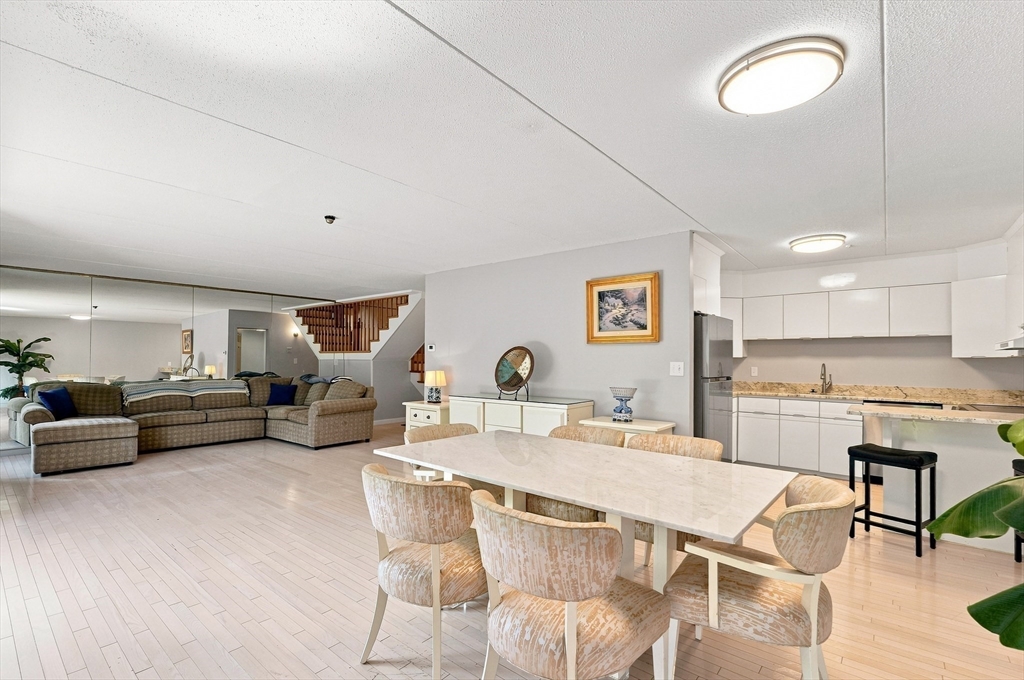 55 Tall Oaks Drive #L8 — photo