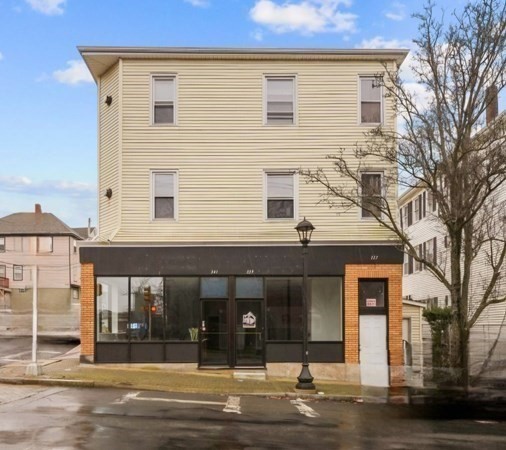 337 Columbia Street #2R — photo