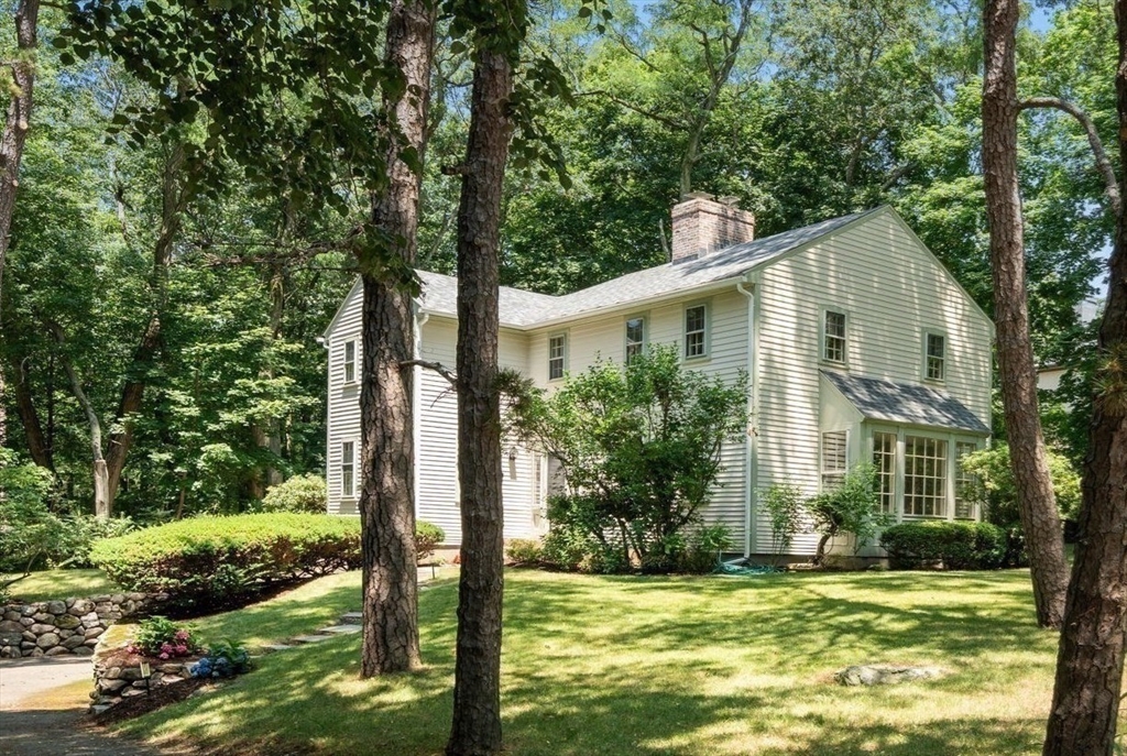 41 Locust Ave — photo