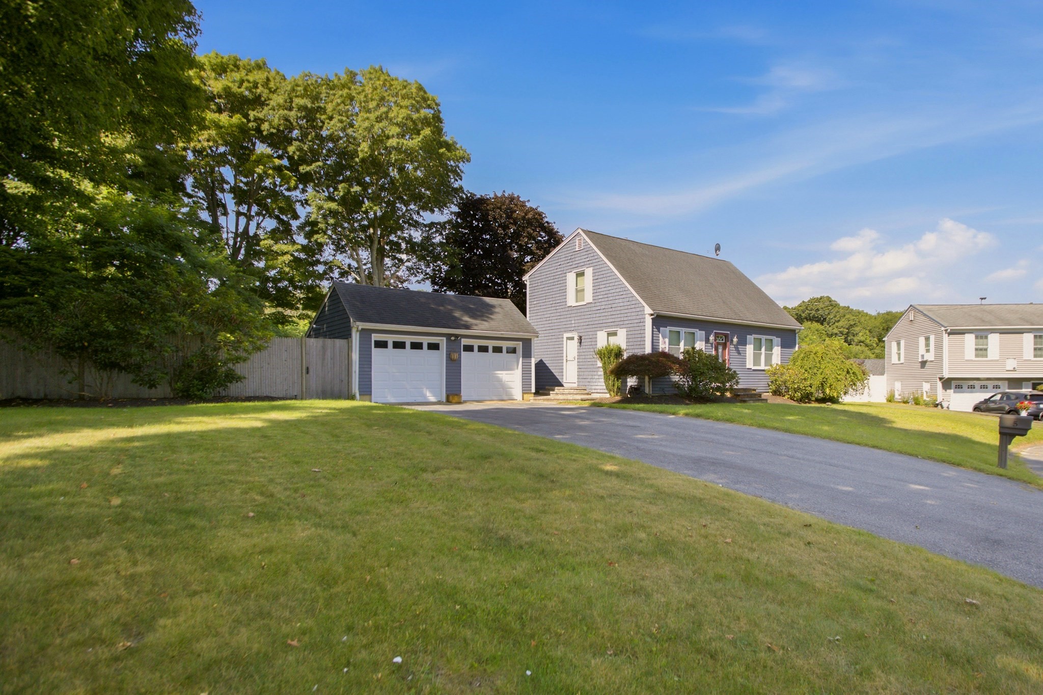 5 Beejay Ct — photo