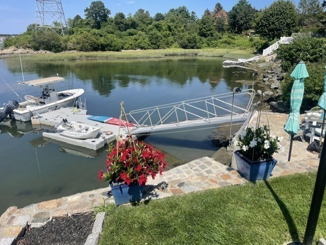 55 Memorial Dr — photo