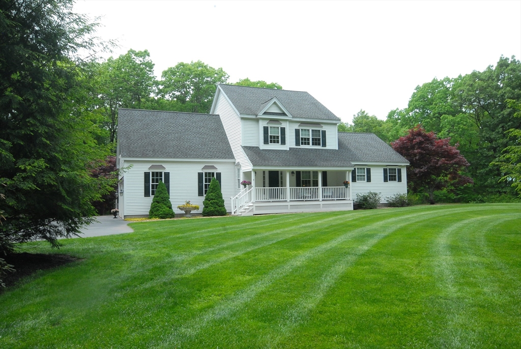 8 Barton Road, Harvard, MA 01451