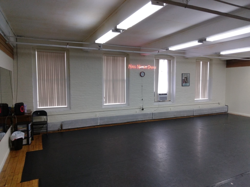 559 Main Street - Rt. 20 Unit 201 — photo