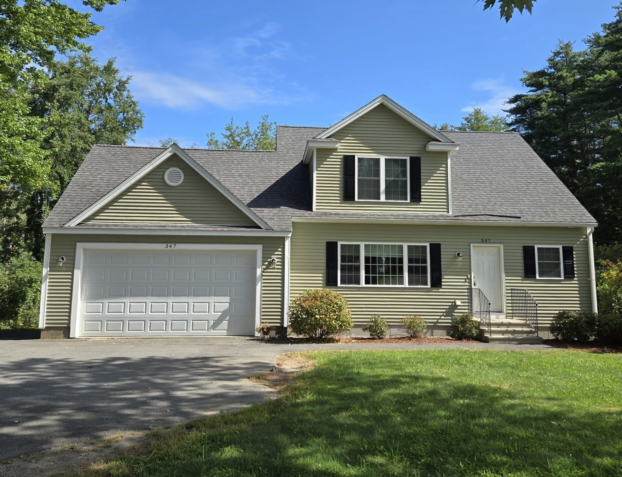 347 Main Street — photo