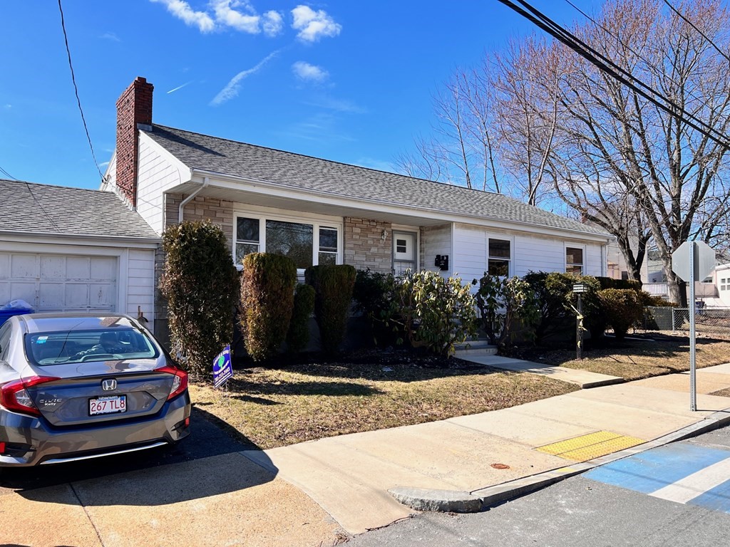 393 Main St. House — photo