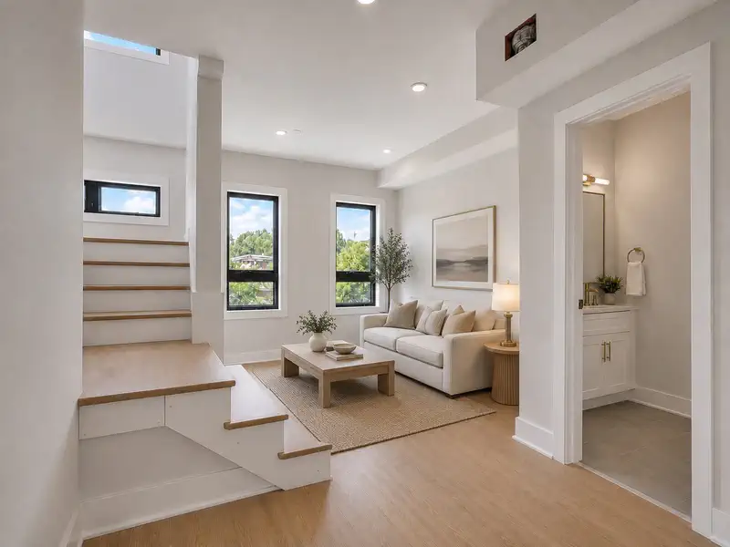 820 Hyde Park Ave. #306 — photo