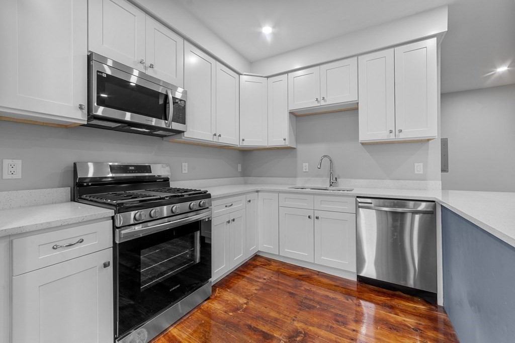 376 Chestnut St #1 — photo