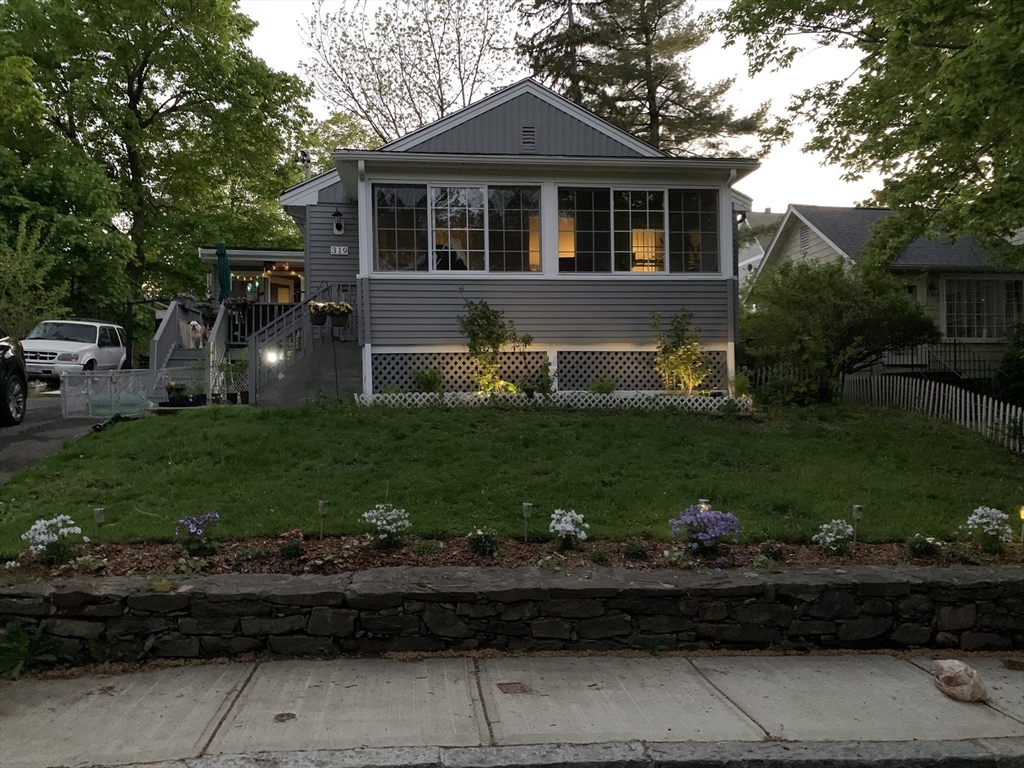 319 Church St — photo