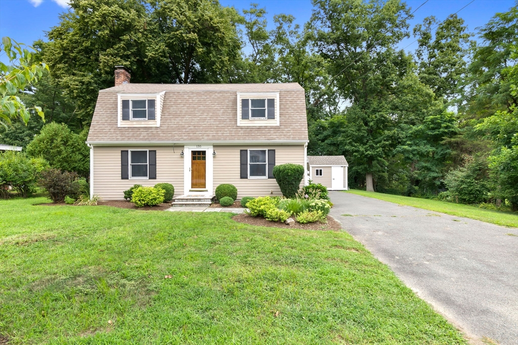 135 Linebrook Rd — photo