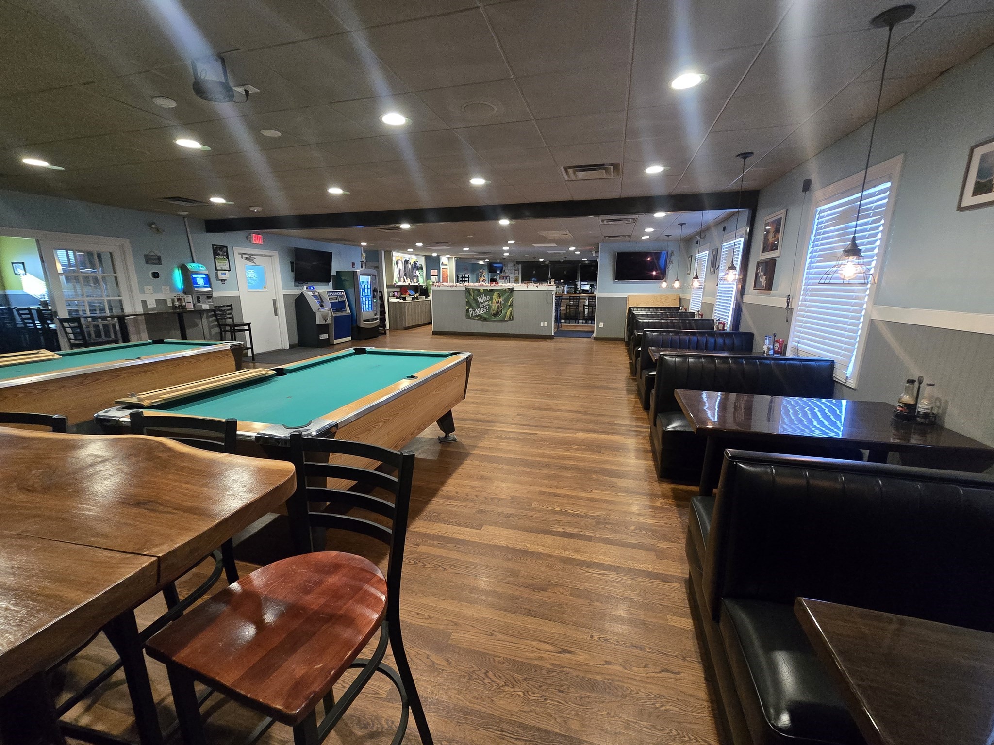 48 School — photo