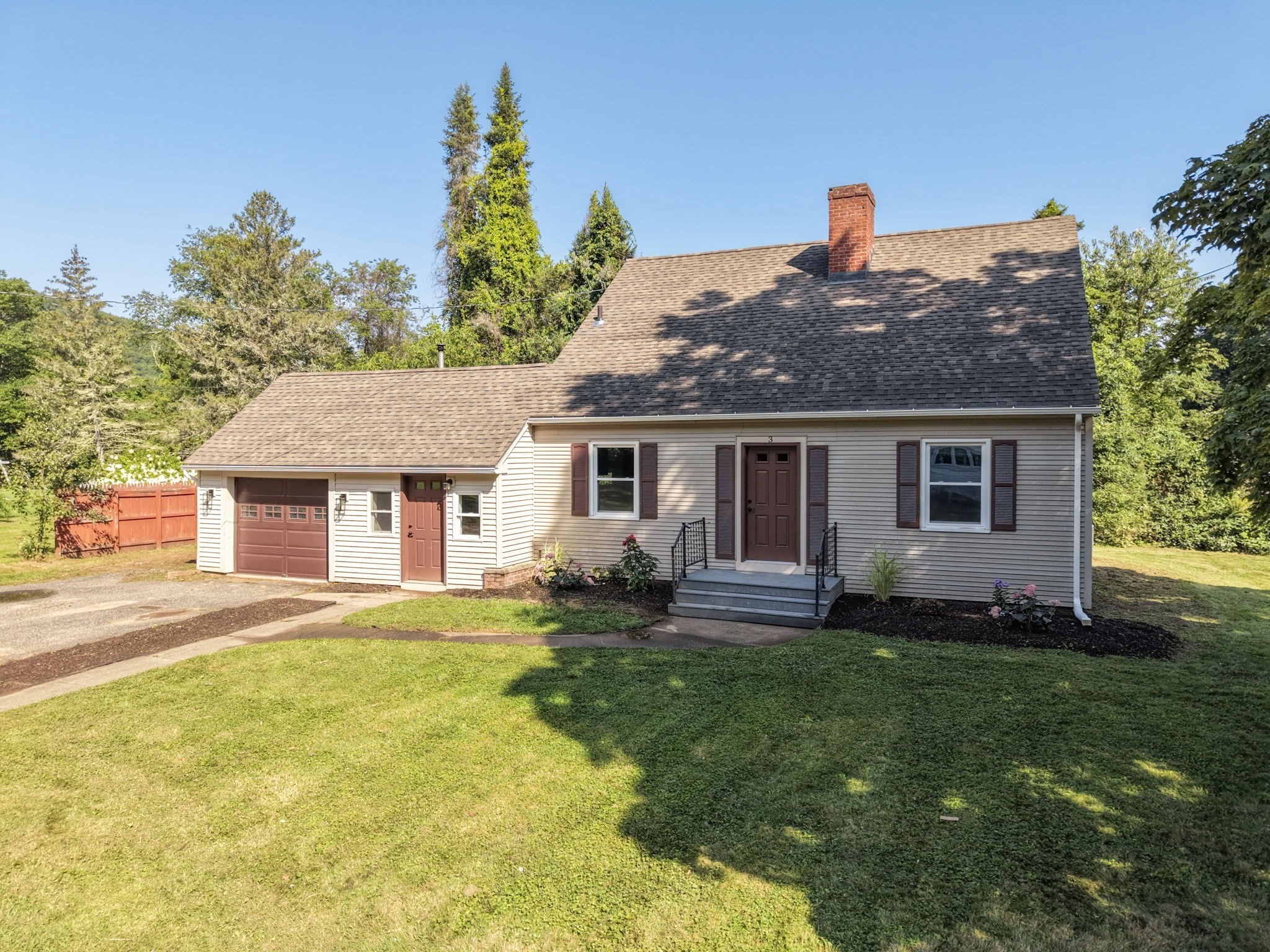 3 Maplelawn Dr — photo