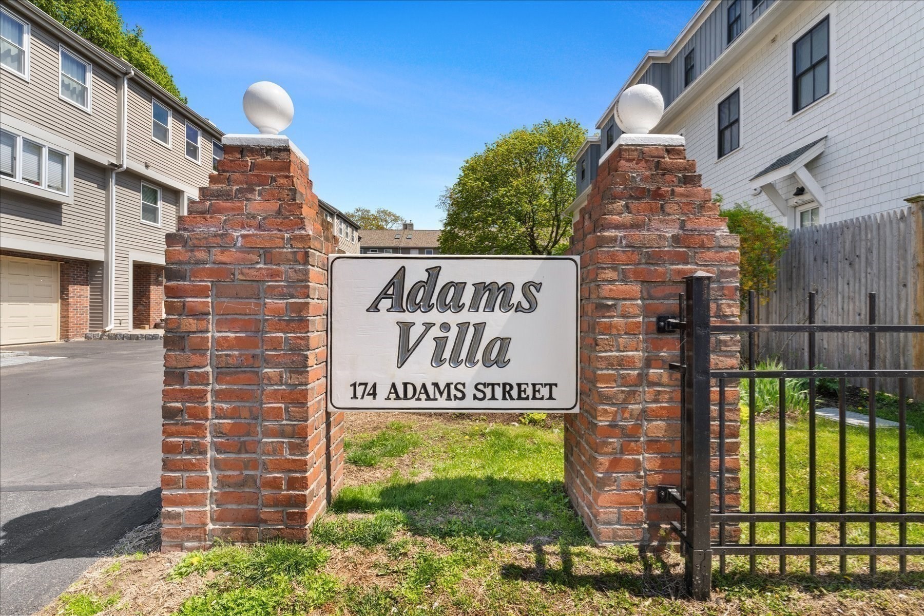 174 Adams #6 — photo