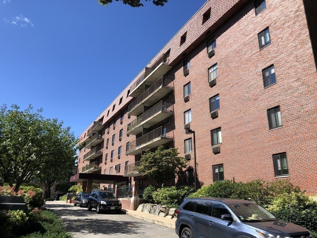 135 Pleasant St #307 — photo