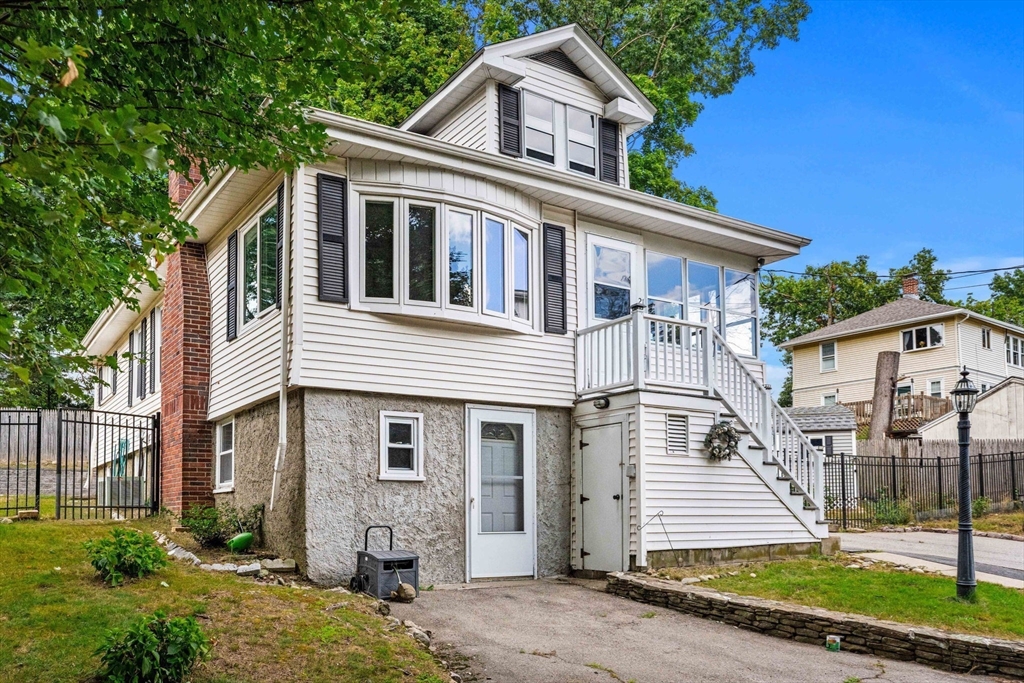 21 Evelyn Pl — photo