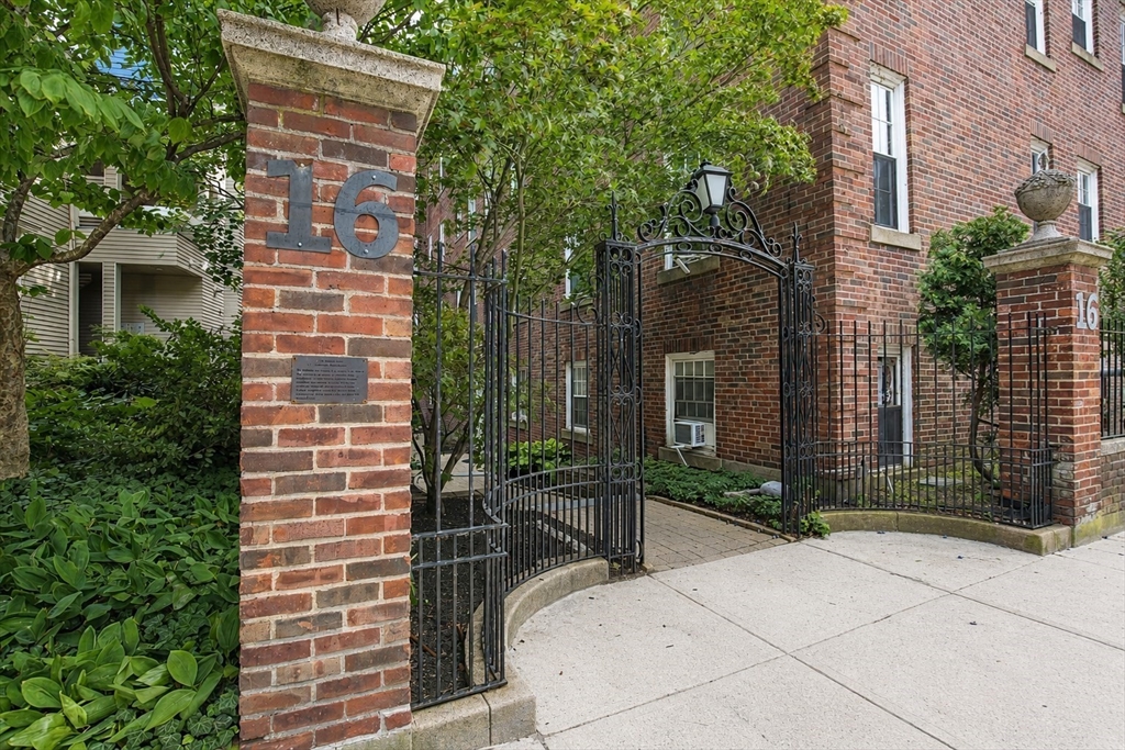16 Chauncy St #B — photo