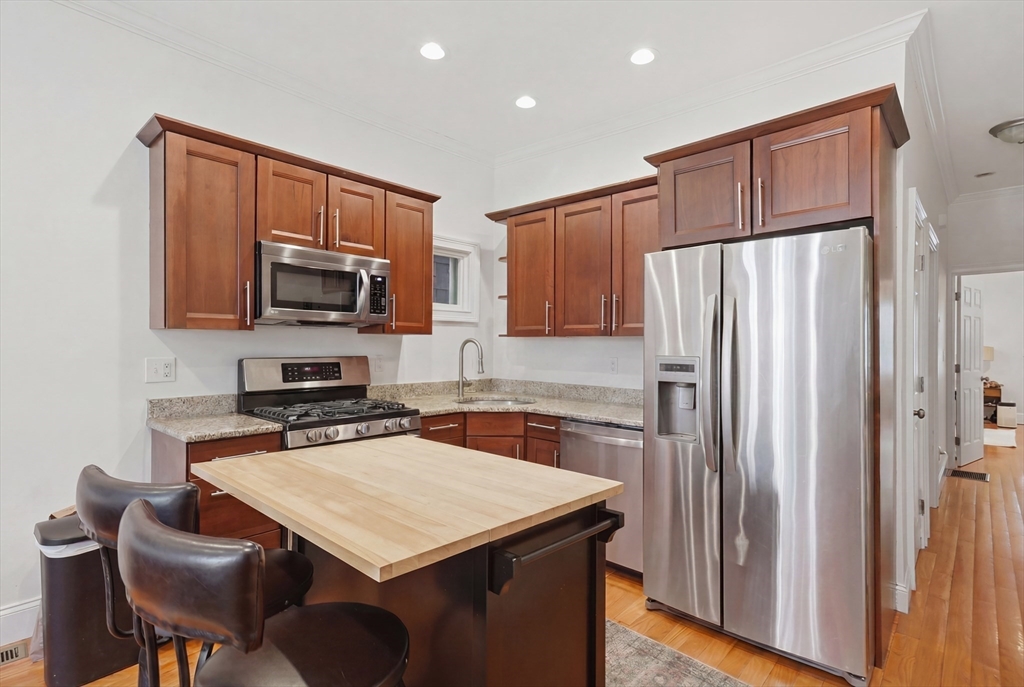 502 Sumner St #1 — photo