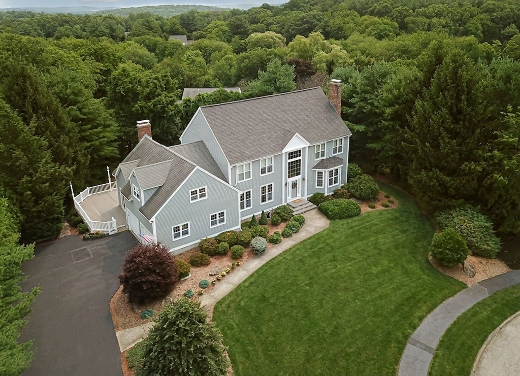 9 Fieldstone Dr — photo