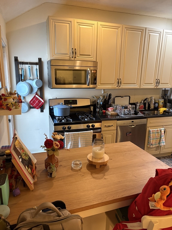 1672 Beacon St #3B — photo