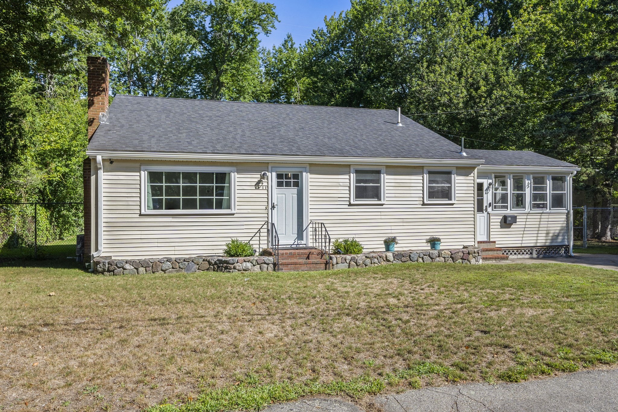 11 Virginia Cir — photo
