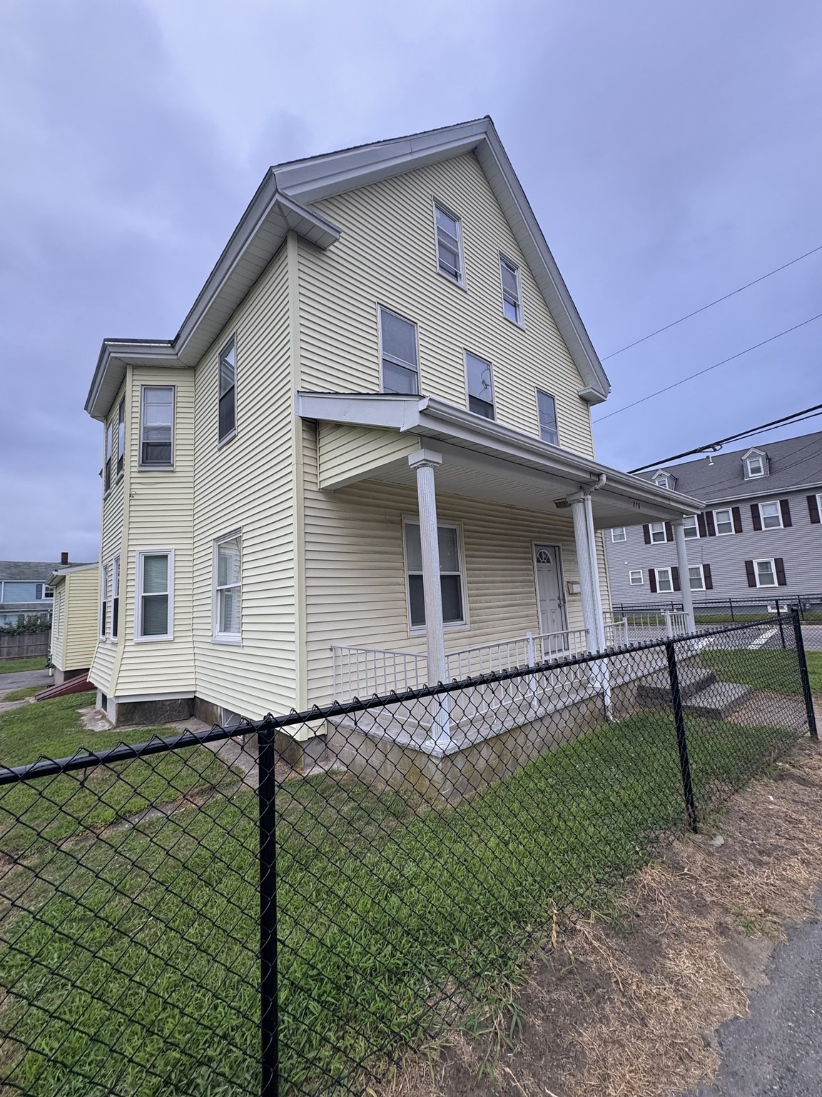 276 Washington St #2 — photo