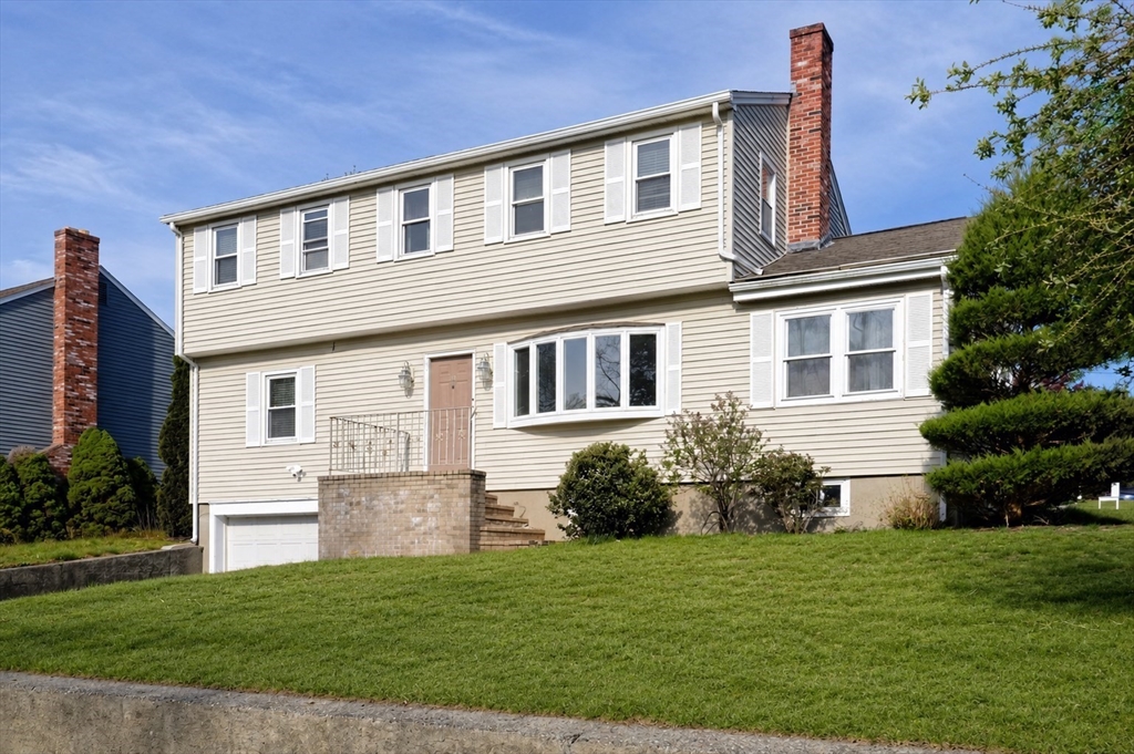 11 Pitt Rd. — photo