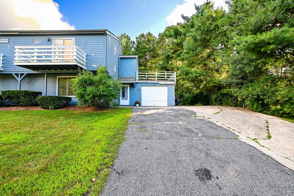29 Surrey Ln #29 — photo