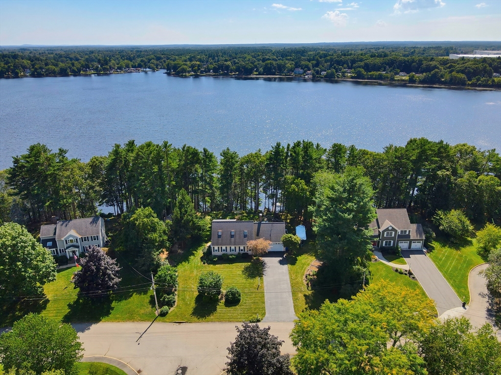 150 Lake Ridge Dr — photo