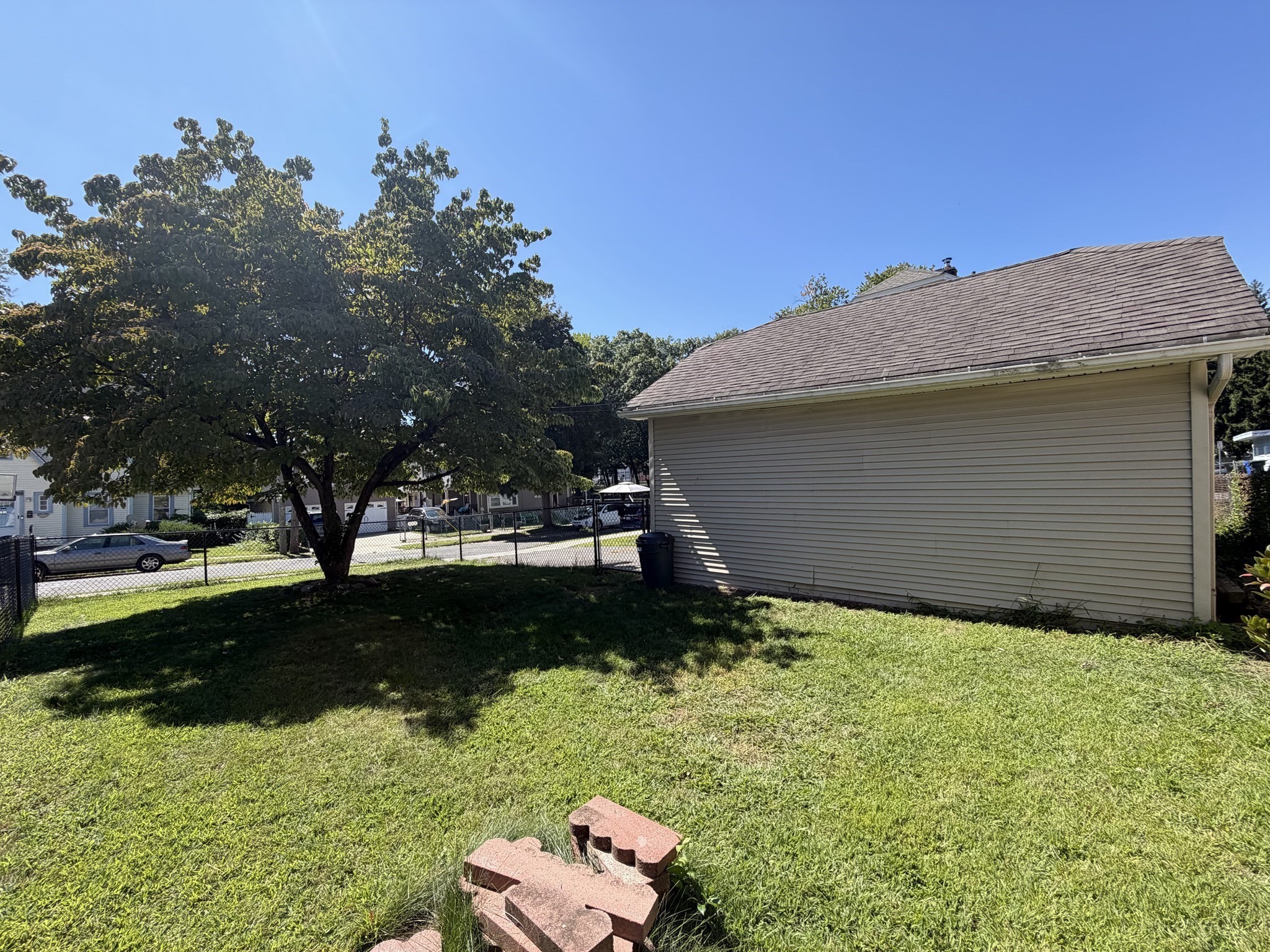 6 Mortimer Street, Springfield, MA 01109 — photo 3