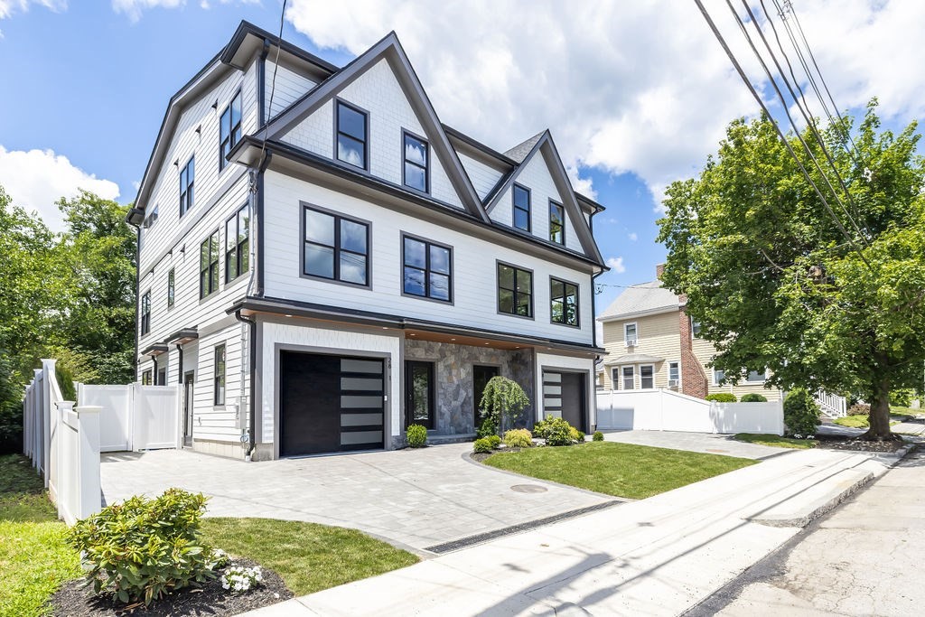 28 Howard St #1 — photo