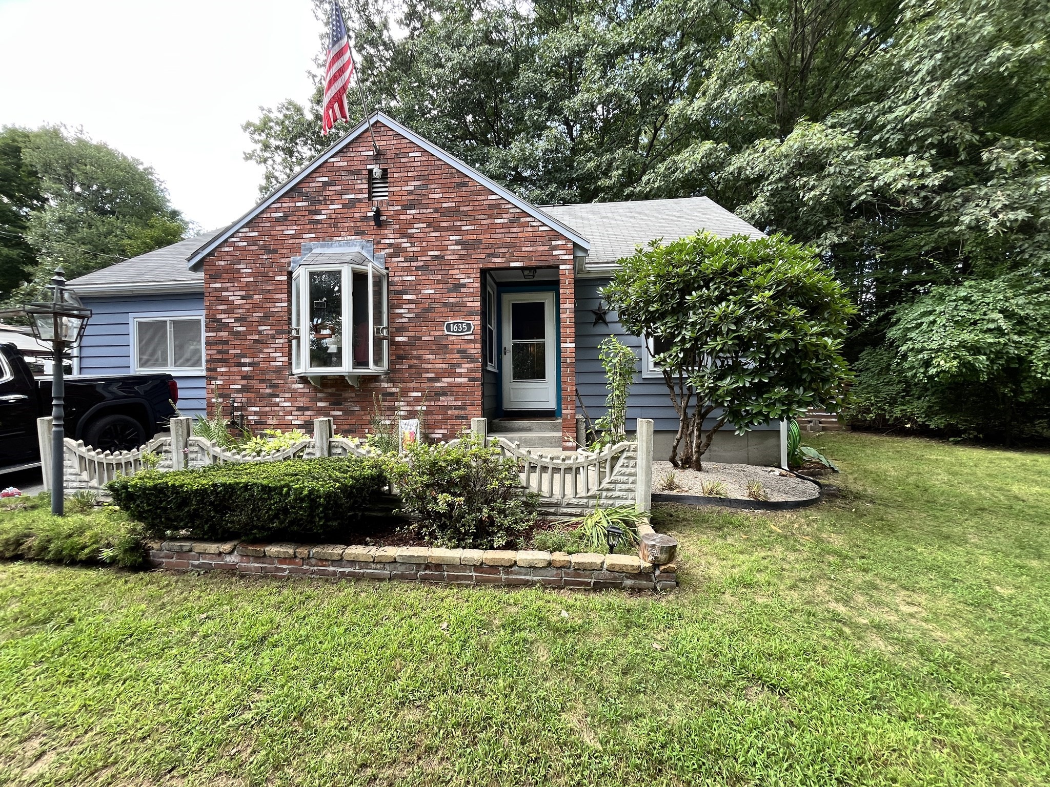 1635 Providence Rd — photo