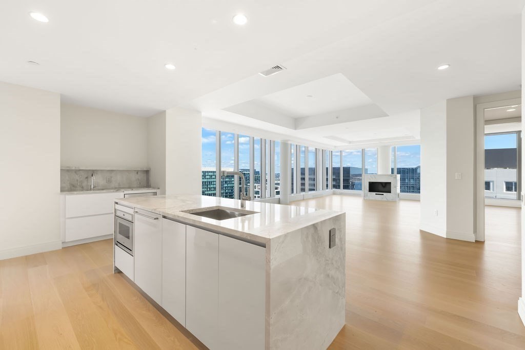 133 Seaport Blvd Ph2a — photo