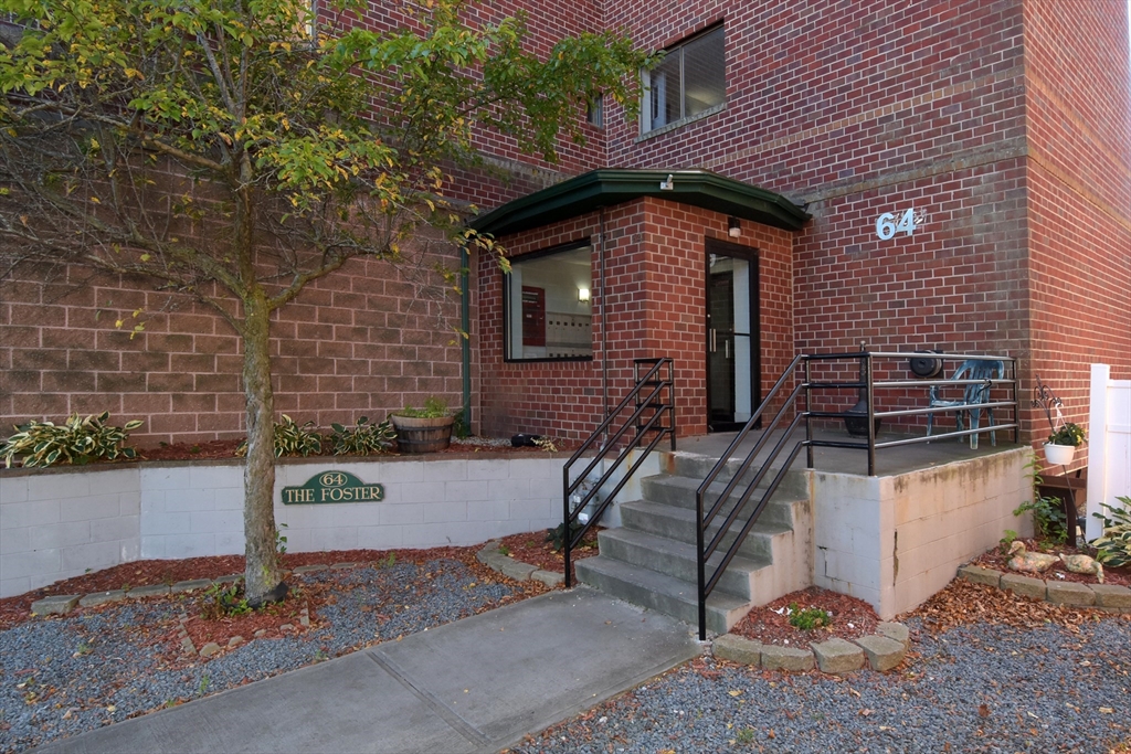64 Foster St #301 — photo
