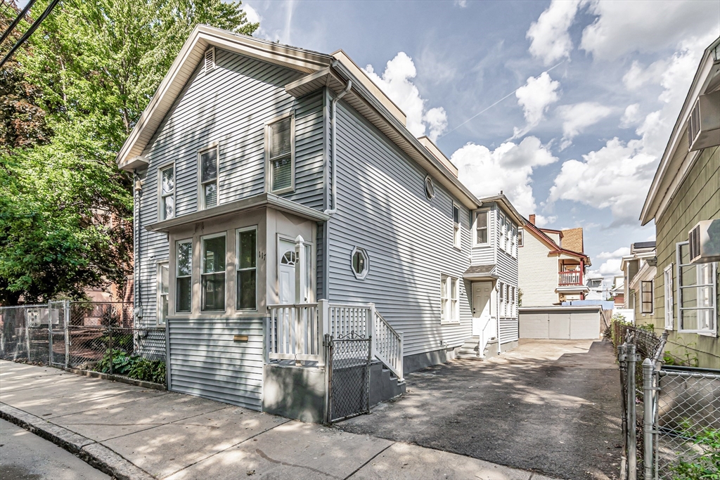 117 Exchange — photo