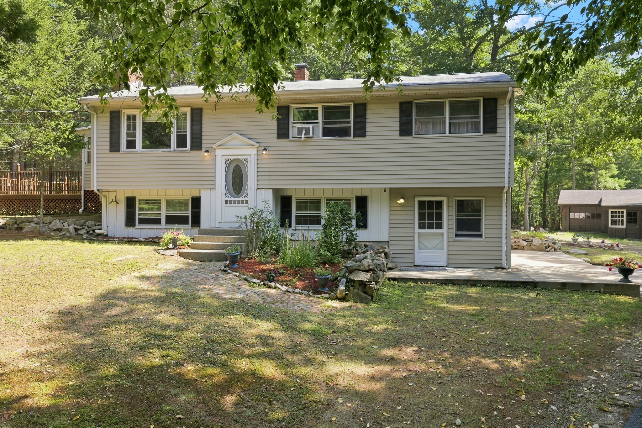 636 Highland St — photo