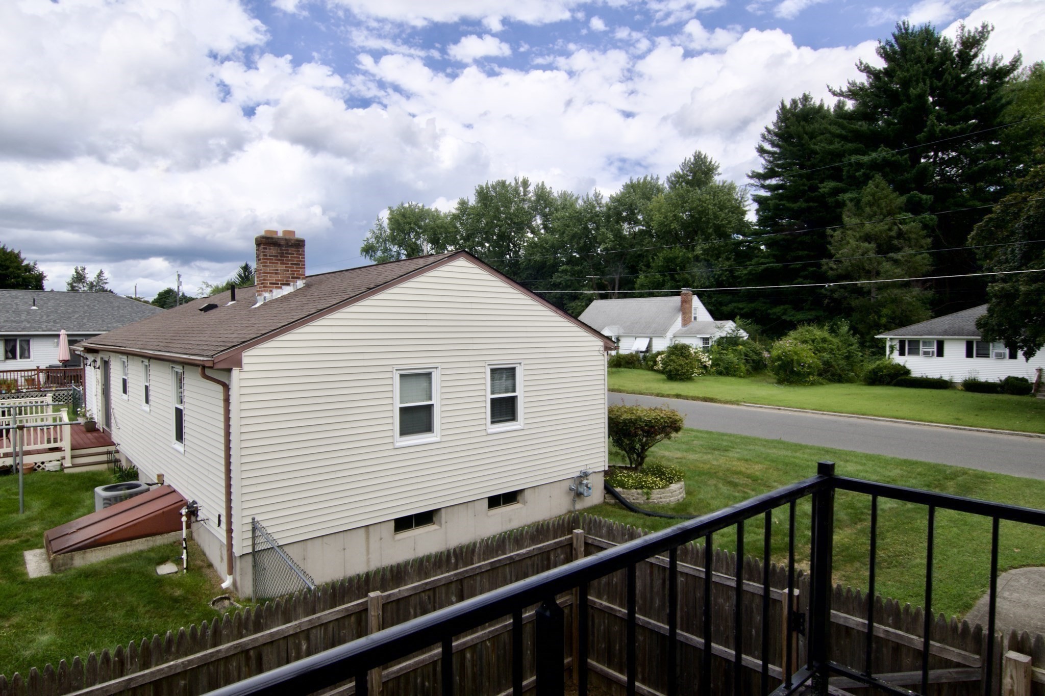 124 Mazarin, Springfield, MA 01151 — photo 2